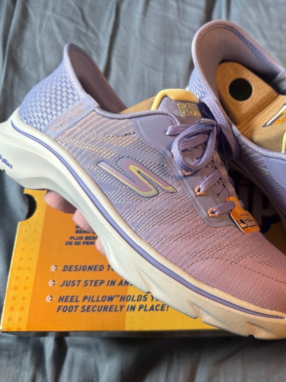 Size 7.0, BNIB Skechers Go Walk 7 Women, Lavender Multi - Picture 4 of 6